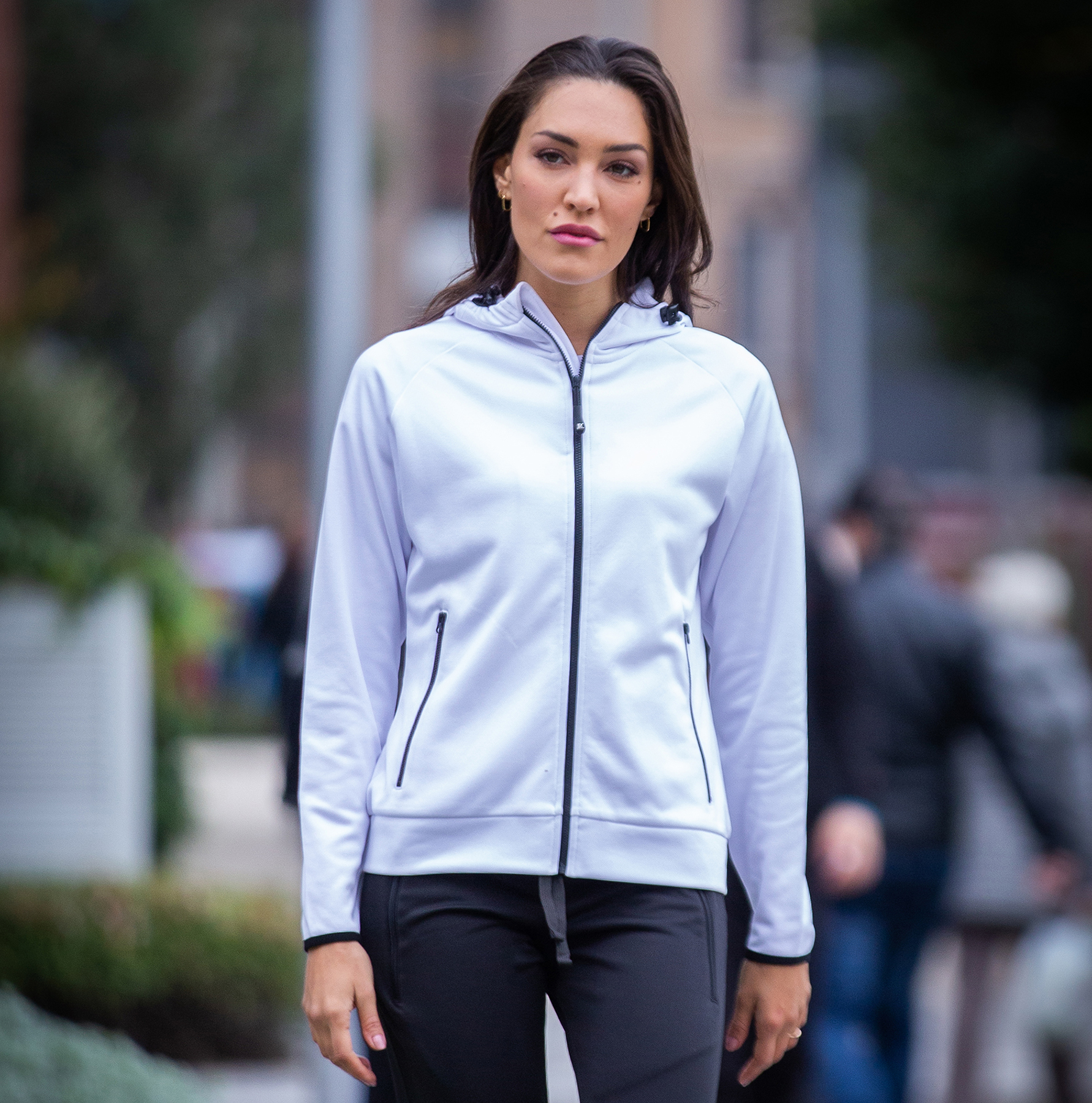 Felpa-Basilea-Lady-115-11052020114618.jpg Felpa-Basilea-Lady-115-11052020114618.jpg