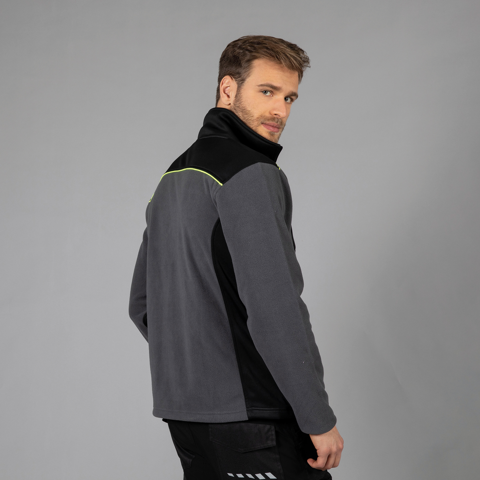 Pile-Labrador-420-06022021182649.jpg Pile-Labrador-420-06022021182649.jpg