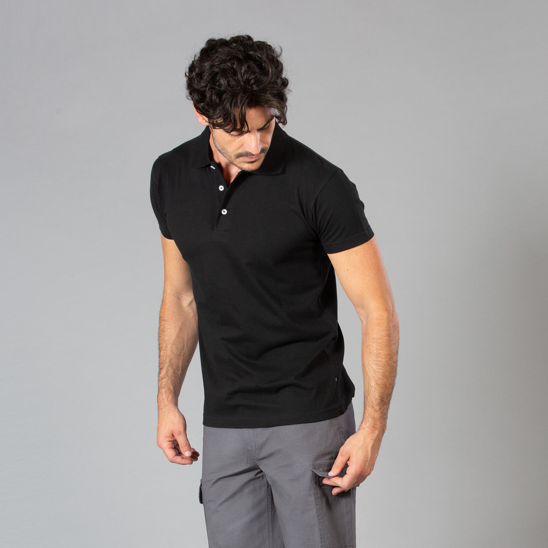 Polo-Dubai-Man-207-17072020164629.jpg Polo-Dubai-Man-207-17072020164629.jpg