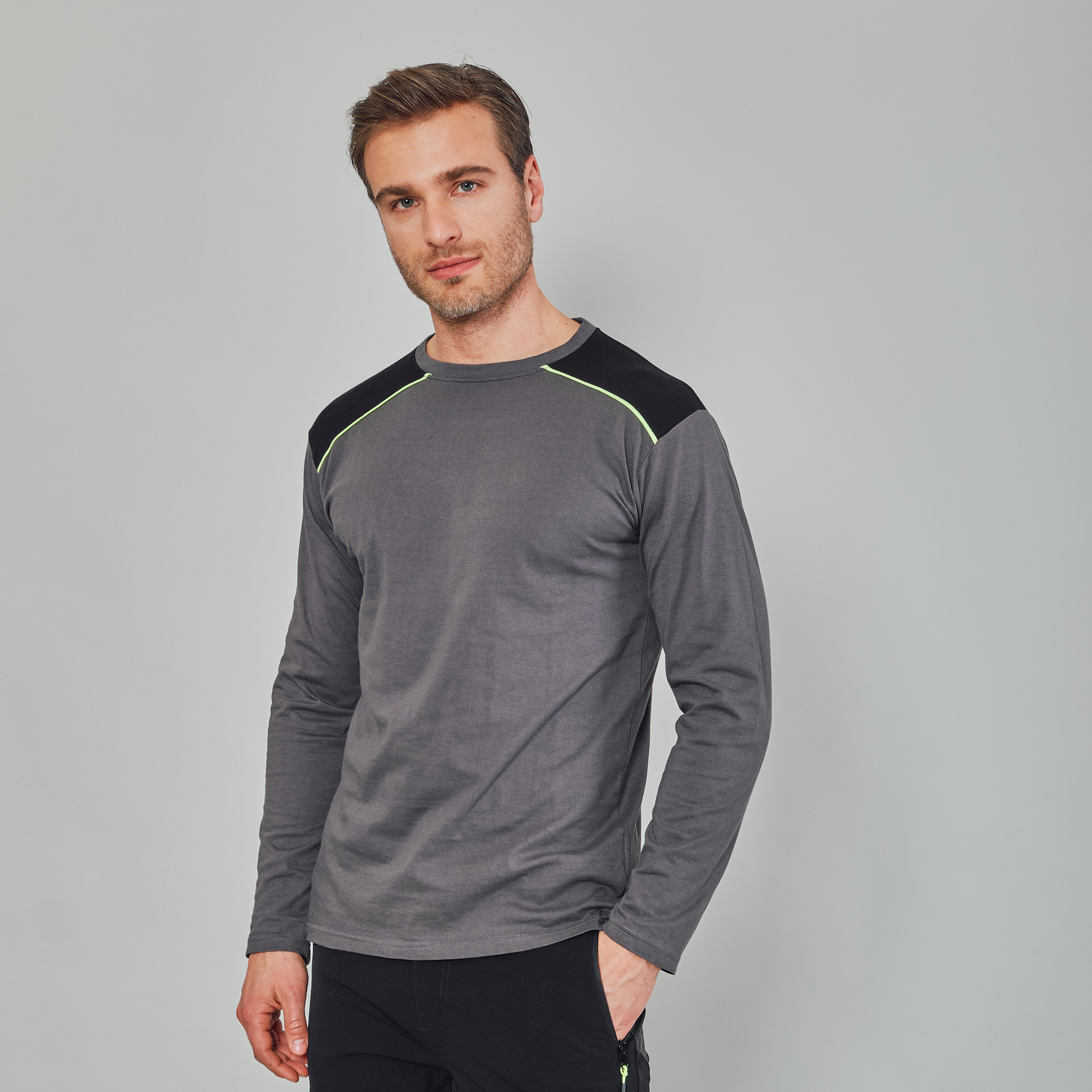 T-shirt-Latina-592-05022024112850.jpg T-shirt-Latina-592-05022024112850.jpg